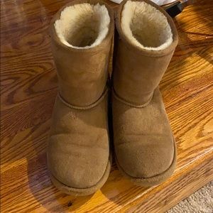 UGG boots - Sz 3